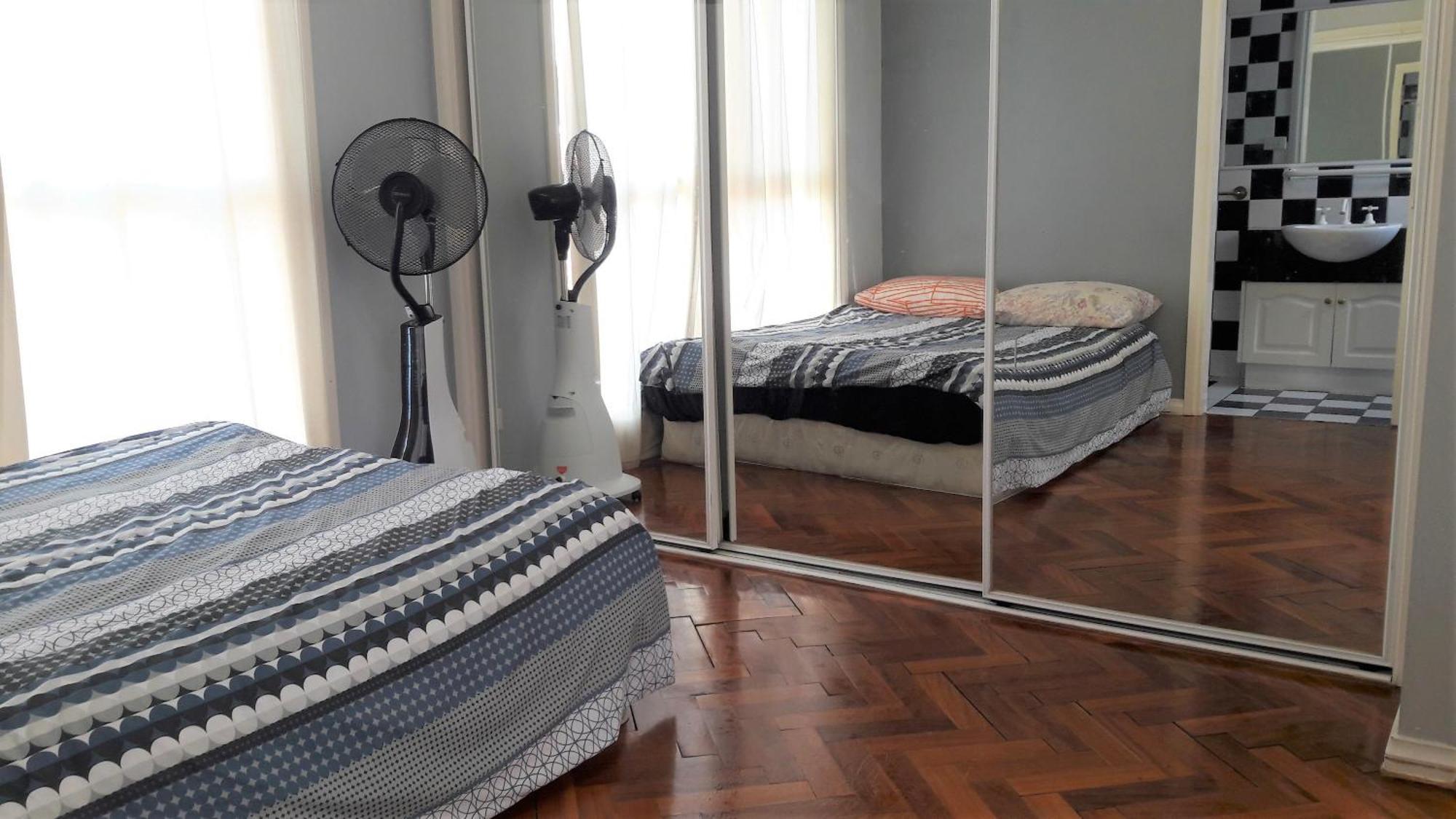 Abbotsford Private Rooms & Pods - 15 Charles Homestay 멜번 외부 사진